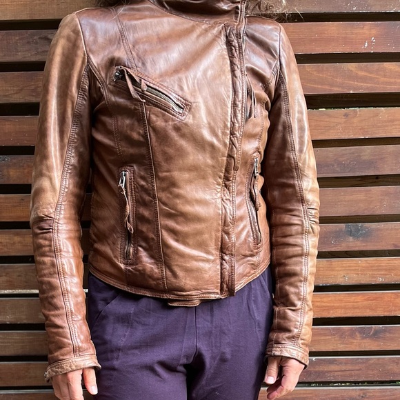 Danier Leather Moto Jacket - Picture 2 of 3